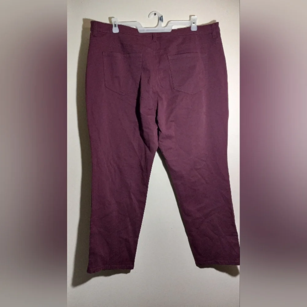 Gloria Vanderbilt Women's Plum Straight Leg Jeans Sz 22W - Picture 2 of 5